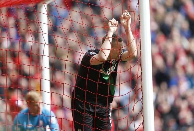 Shawcross wants to beat Spurs to help Leicester win title