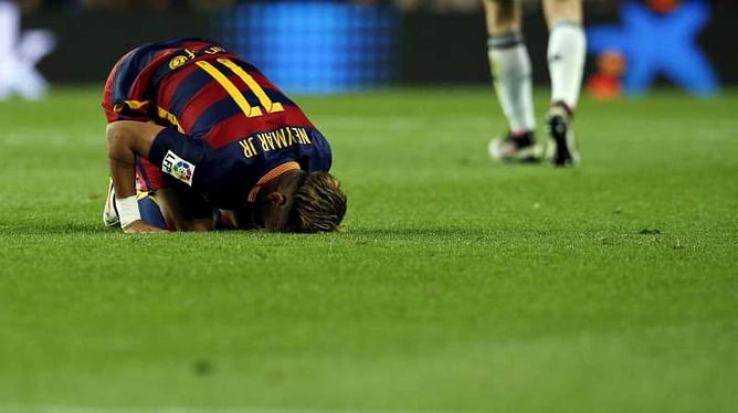 Neymar under scrutiny as Barca's campaign stutters