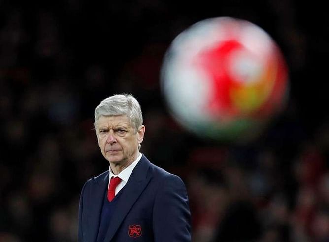 Under-pressure Wenger gets Arsenal back on track for third