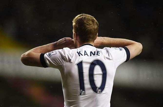 Kane refusing to give up as Foxes close on title