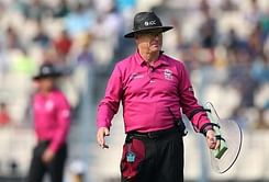 Know about the equipment umpire Bruce Oxenford was wearing on his hand