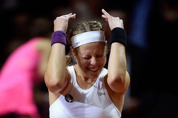 WTA Stuttgart: Laura Siegemund shocks Agnieszka Radwanska; to meet Kerber in final