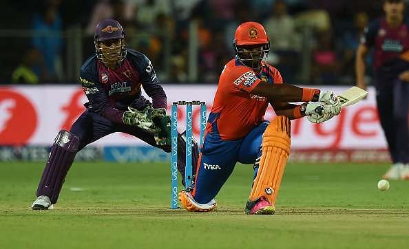 IPL 2016: MS Dhoni blames bowlers after loss against Gujarat Lions