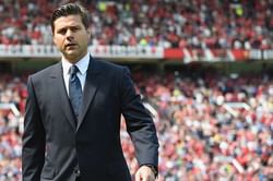 Mauricio Pochettino says Tottenham players deserve statues if they win Premier League