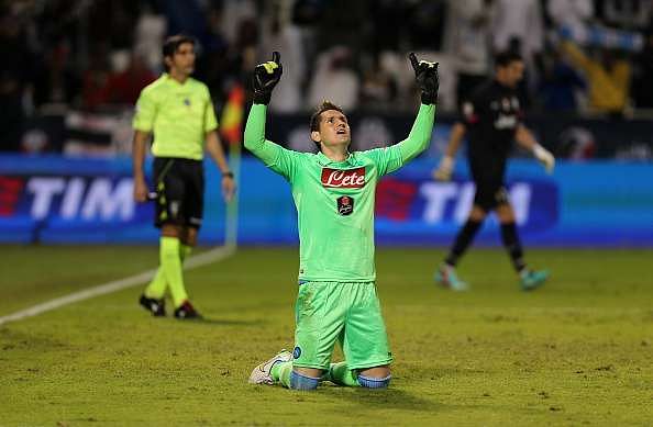 Sao Paulo interested in Napoli goalkeeper Rafael Cabral