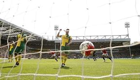 Man Utd push Norwich to the brink of relegation