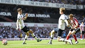 Davis double for Saints piles misery on Spurs
