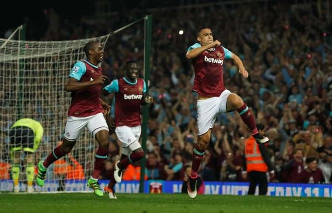 West Ham sink Man United in Upton Park farewell thriller