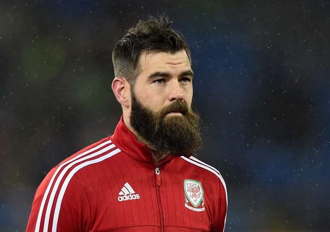 Palace's Joe Ledley may miss Euro with fractured leg