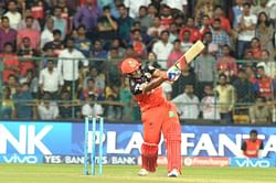 RCB vs RPS Live Streaming Online: IPL 2016 Free Live Streaming of Royal Challengers Bangalore vs Rising Pune Supergiants, Pitch Conditions, Weather Forecast Bangalore