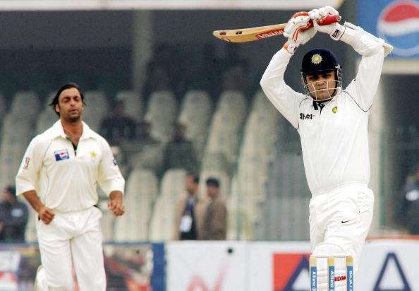 Virender Sehwag trolls Shoaib Akhtar on Twitter, gets help from Brett Lee
