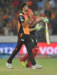 Barinder Sran SRH IPL 2016