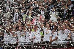 Twitter explodes as Manchester United win the FA Cup