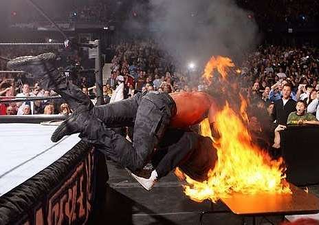 5 Extreme gimmick matches that WWE should bring back