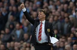 Louis van Gaal's tactics left Manchester United players on the verge of mutiny