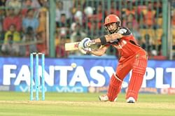 IPL 2016: Sunil Gavaskar compares Virat Kohli's final loss to missing a batting milestone
