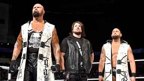WWE Photos: Enzo Amore & Big Cass engage The Club in a war of words
