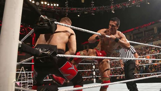WWE RAW 6 June, 2016 Photos: Sami Zayn vs. Alberto Del Rio