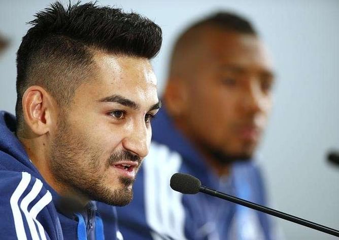 Guendogan joins Manchester City on four-year deal from Dortmund