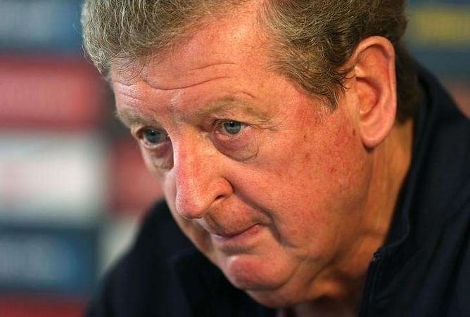 Neville wants England contract extension for Hodgson