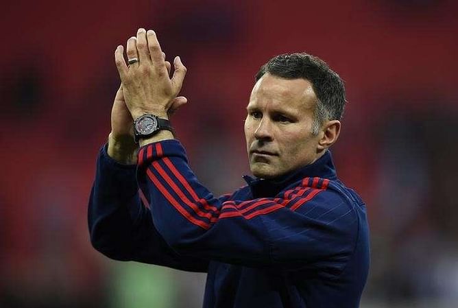 Giggs to leave United to pursue management job - report