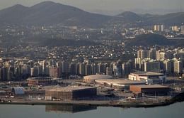 Rio's Olympic tram breaks down on first day