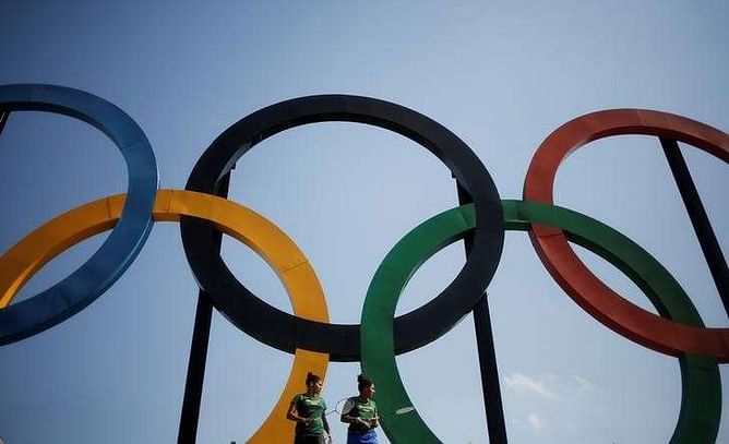 Rio athletes' village unveiled in front of IOC chief