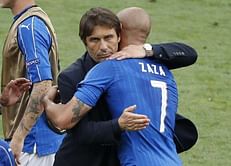 Conte wants Italian fans to show their pride