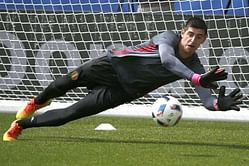 Euro 2016: Belgium's Courtois warns of threat from Ireland's long