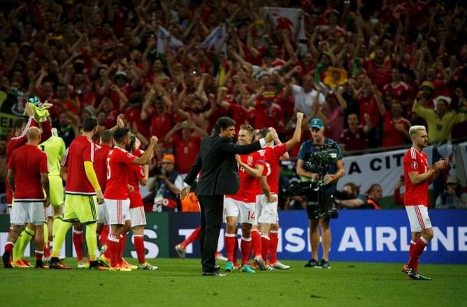 Wales enjoy rewarding fans' support as adventure goes on