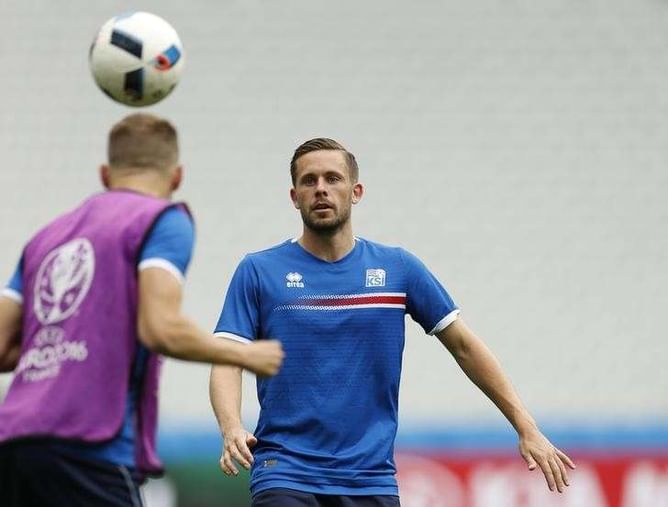 Iceland will not melt under English pressure - Sigurdsson