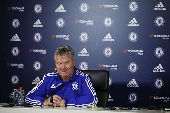 Guus Hiddink happy to help if Russia come calling