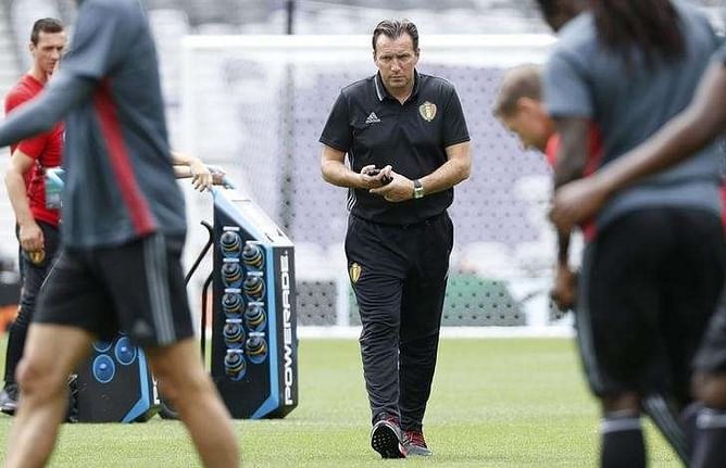 Belgium's Mertens in for Carrasco against Hungary