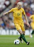 Manchester City sign Australia midfielder Mooy