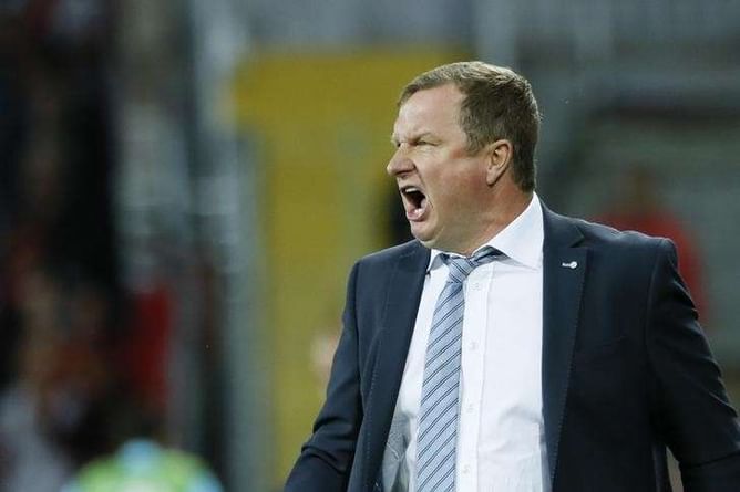 Czech coach Vrba quits national team to join Russian club
