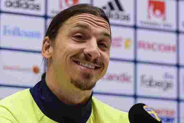 Zlatan Ibrahimovic announces move to Manchester United on social media