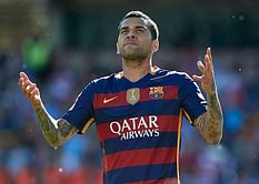Brazilian defender Alves confirms Juventus switch