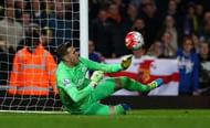 Adrian penalty save West Ham