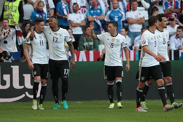 Euro 2016: Germany brush aside Slovakia 3-0 and progress into the quarter-finals
