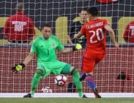 David Ospina Charles Aranguiz