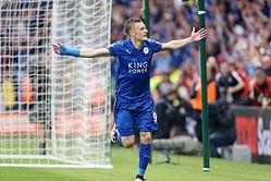 Official: Jamie Vardy signs new deal with Leicester City