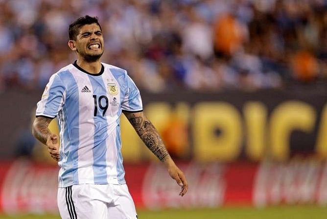 Inter sign Argentina midfielder Banega