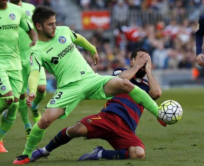 Valencia sign midfielder Medran from Real Madrid