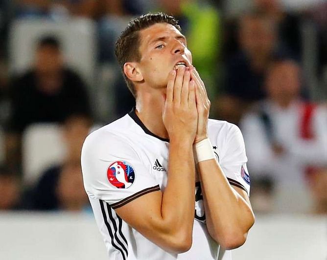 Gomez leaves Besiktas due to political situation