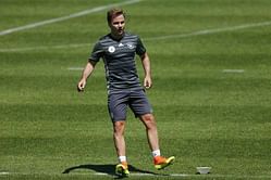 Midfielder Goetze returns to Dortmund on four-year deal