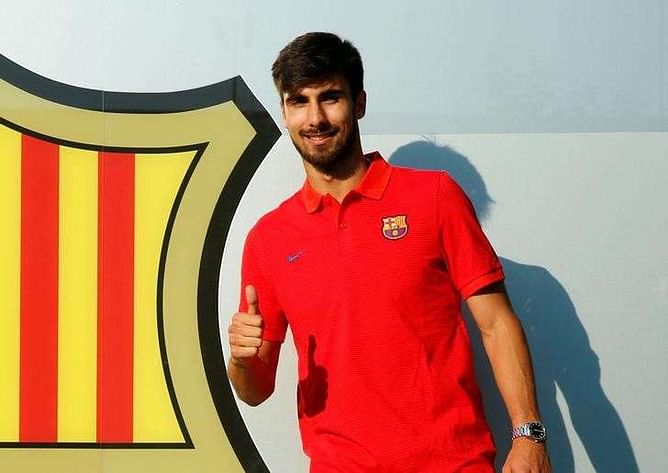Barcelona capture Portugal's Gomes from Valencia