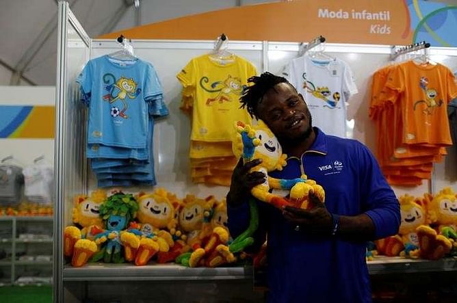 Pain and pride of refugee team shine through Misenga's tears