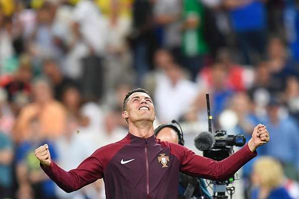 Video: Cristiano Ronaldo during the last 2 minutes before the final whistle of Euro 2016