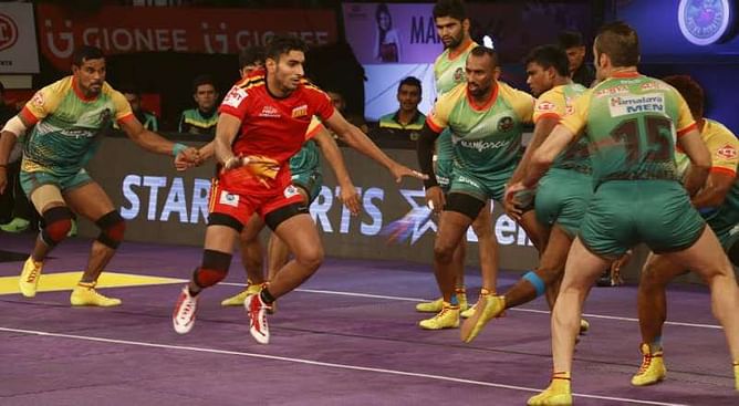 Patna Pirates vs Bengal Warriors (FT: 35-21), Pro Kabaddi Live Score: Catch PKL 2016, Season 4 Live Match Score & Updates