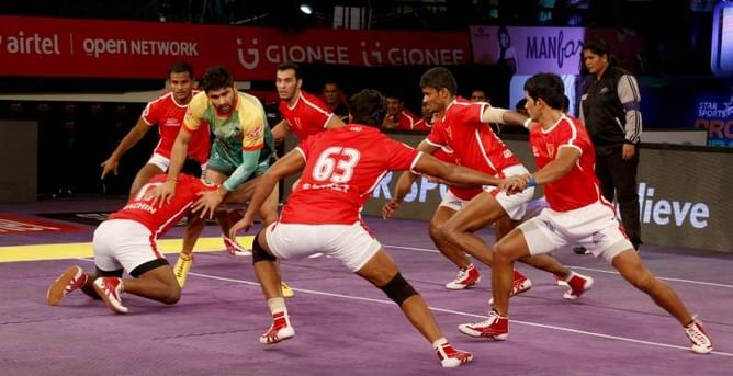 Dabang Delhi vs Patna Pirates (31-32), Pro Kabaddi Live Score: Catch PKL 2016, Season 4 Live Match Score & Updates